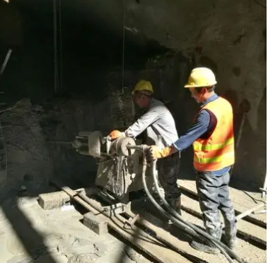 安多水下抗分散灌浆料特点 水下不分散注浆料介绍